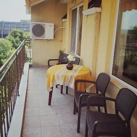 Demetra Sea Garden Apartment